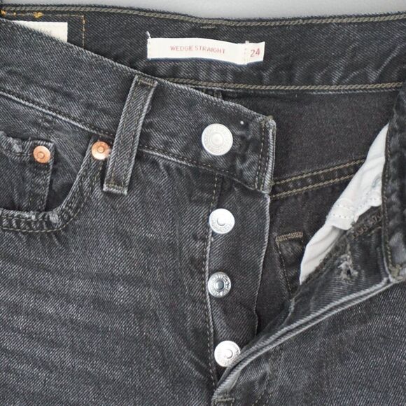 New Levi’s Wedgie Straight Distressed Button Up Raw Hem Jeans in Black size 24 - Picture 13 of 15